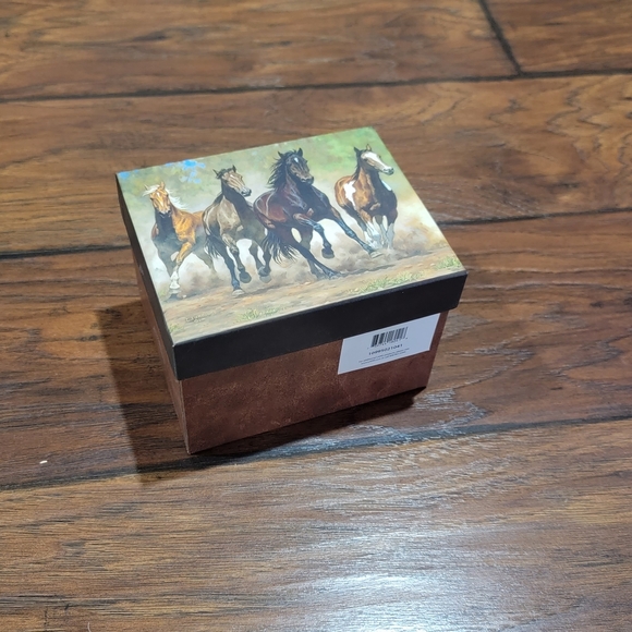 Lang Ceramic Horse coffee mug - Picture 3 of 6